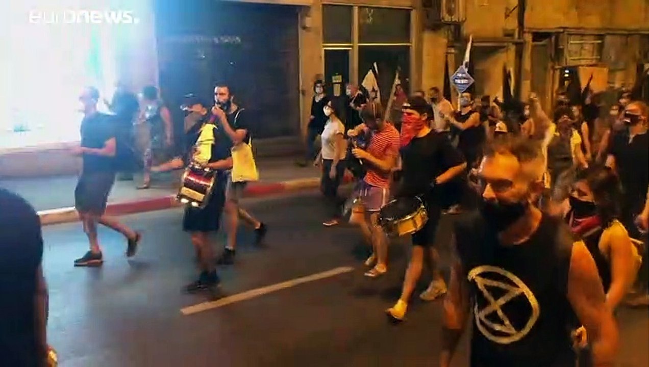 Netanjáhú ellen tüntettek a rekord magas korona...