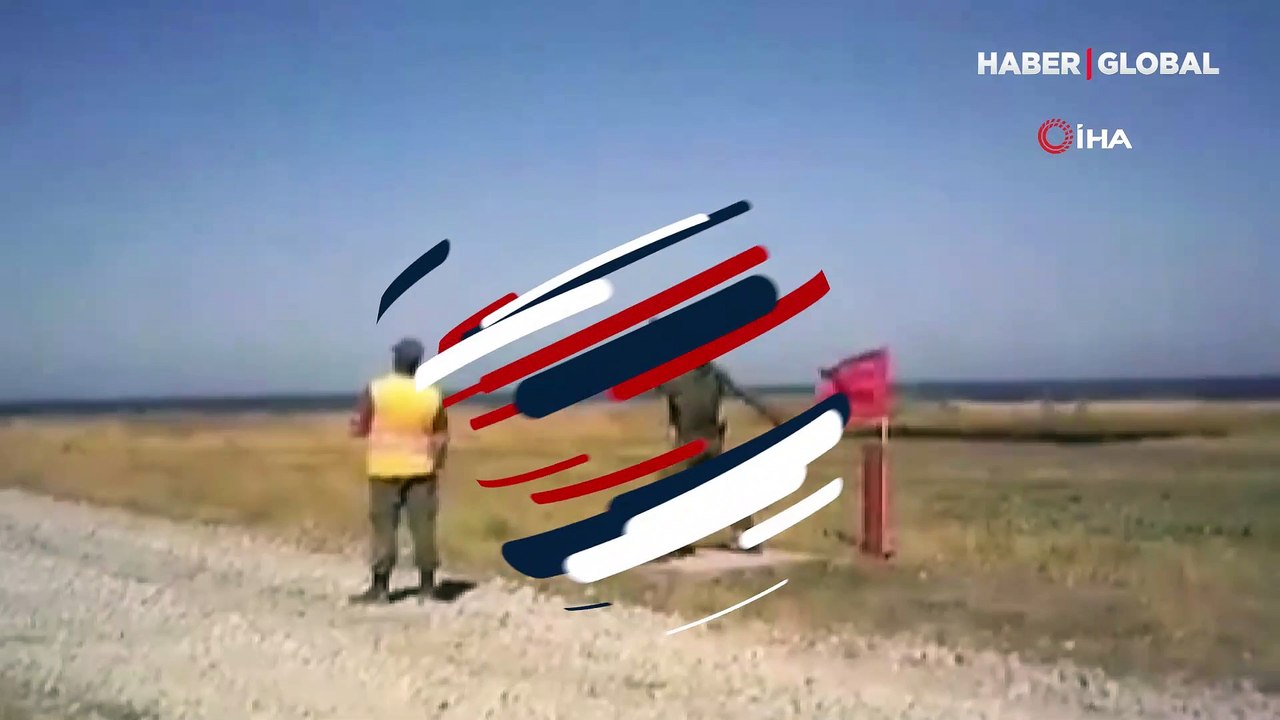 Roket askerin omzunda saniye saniye böyle patladı