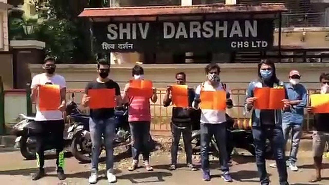Hamari Bahu Silk Crew members protest outside producers House for non payment of dues
