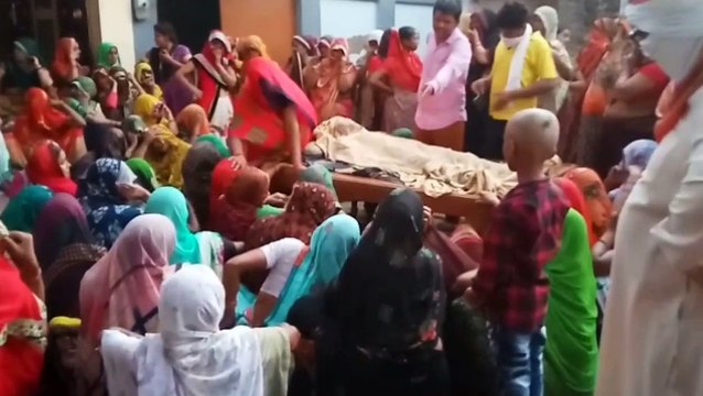 अज्ञात कारणों के चलते युवक ने फांसी लगाकर की आत्महत्या