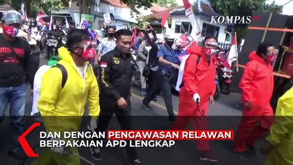 Sebelum ke KPU, Paslon Bupati Jember Sungkem ke Orang Tua