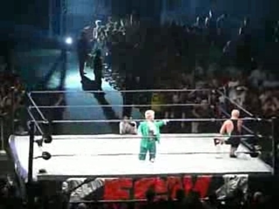 WWE Arena Santiago 2008 "Finlay y Hornswaggle"