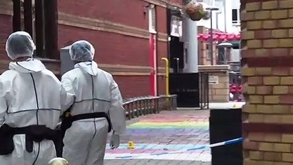 Ataques com faca no Reino Unido e na Tunísia