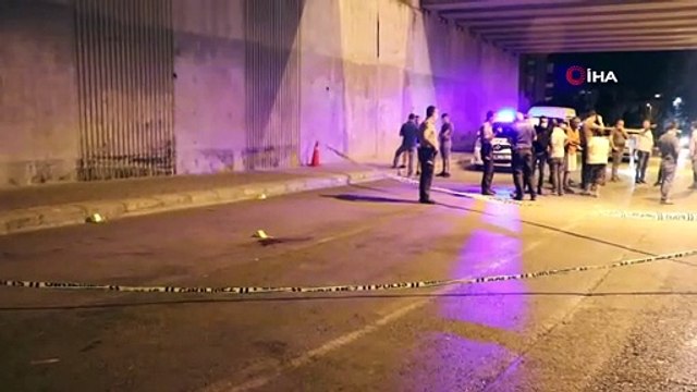 Dolmuş şoföründen sokak ortasında kanlı infaz