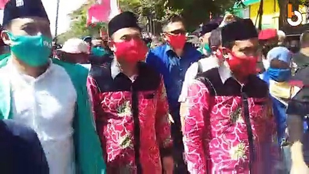 SALAM - IFAN DAFTARKAN DIRI KE KPU JEMBER DIIRINGI 5 PARTAI
