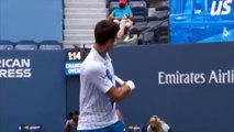 US Open : Novak Djokovic disqualifié après avoir touché une juge avec sa balle (vidéo)