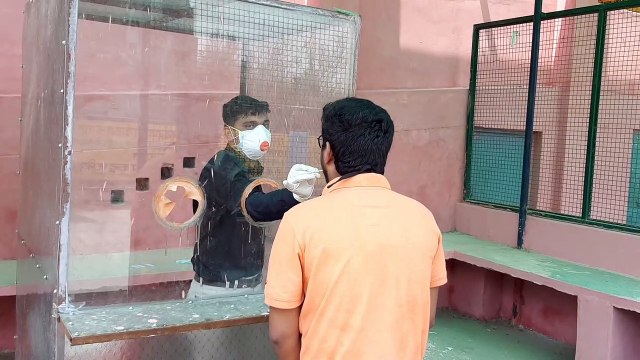 कांधला सरकारी अस्पताल पर 40 मरीजों की हुई एंटीजन किट से कोरोना जांच