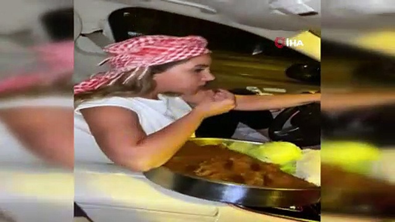 İstanbul trafiğinde “çiğ köfteli” kadın trafik...