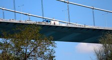 FSM Köprüsü’nde intihar girişimi TEM’de trafiği kilitledi