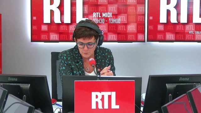 Coronavirus à Lille : deux tonnes de moules déversées devant la préfecture