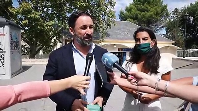 Abascal señala a Sánchez y sus palmeros como los culpables de la 'invasión mena': Viven cómodamente protegidos en sus mansiones