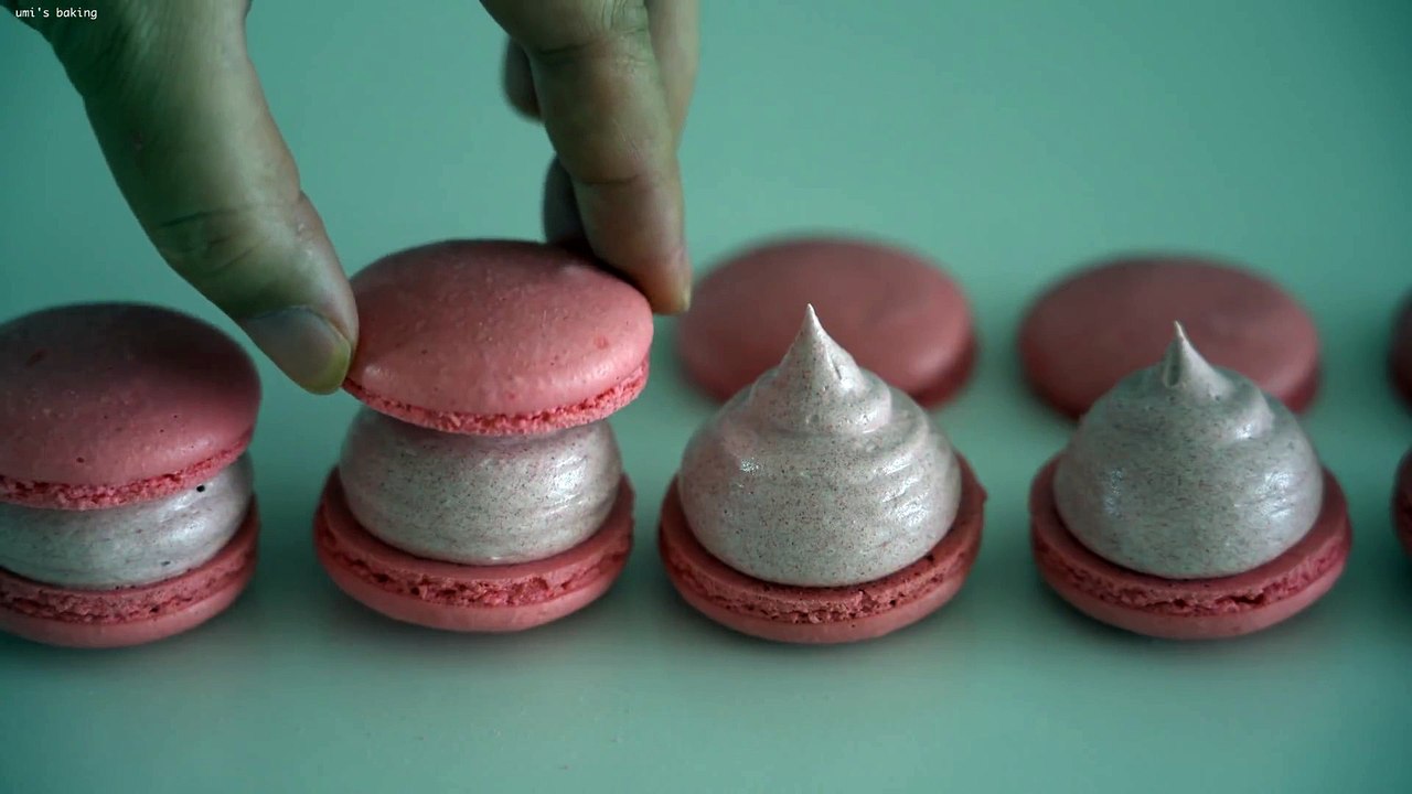 Strawberry Milk Macaron
