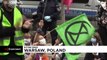 Climat : des militants d’Extinction Rébellion manifestent à Varsovie