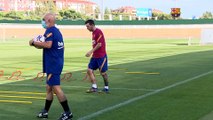 فيديو: وحيدا.. ليونيل ميسي يعود للتدريب بعد قرار البقاء مع برشلونة