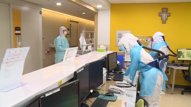 [뉴스라이브] '6일째 백명대' 확산세 주춤... 22% 감염경로 불명 방심 금물 / YTN