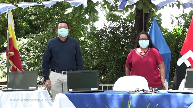 MINED continúa instalando aulas digitales en colegios de Managua