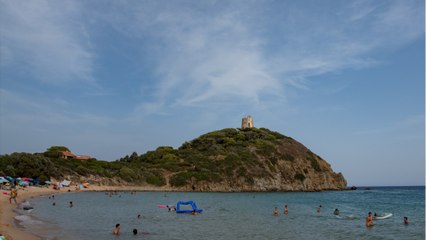 Tourist Who Took Sand Fined More Than $1,000