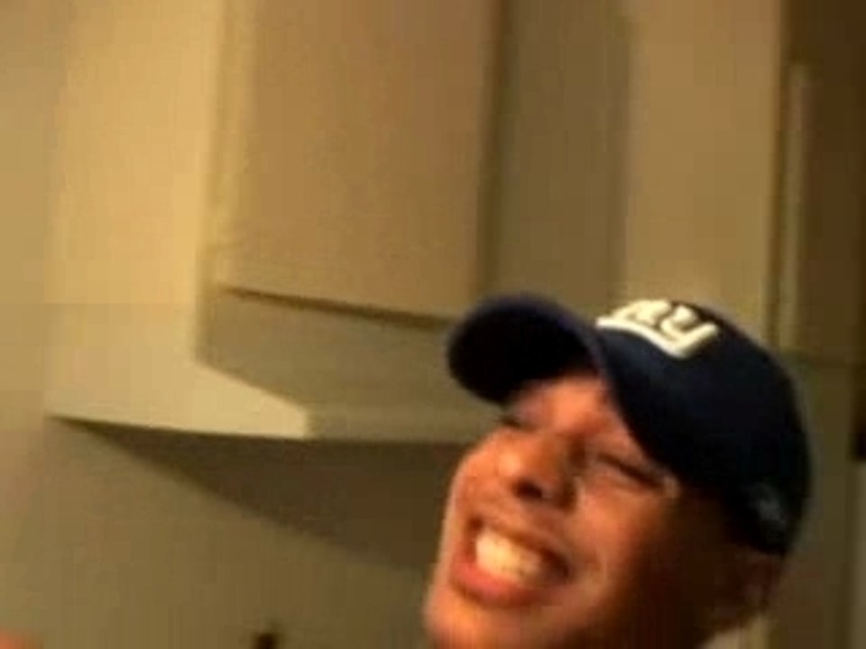 GIANTS fan gone crazy (superbowl)