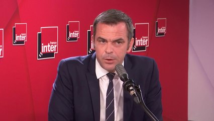 Olivier Véran, ministre de la Santé : 'Le Conseil scientifique (...) est favorable à ce qu’on puisse réduire la période de mise à l’abri dans un certain nombre de situations, et de passer de 14 à 7 jours'