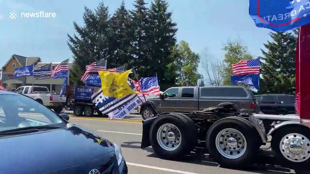Hundreds of drivers and bikers gather at pro-Trump rally in Oregon City