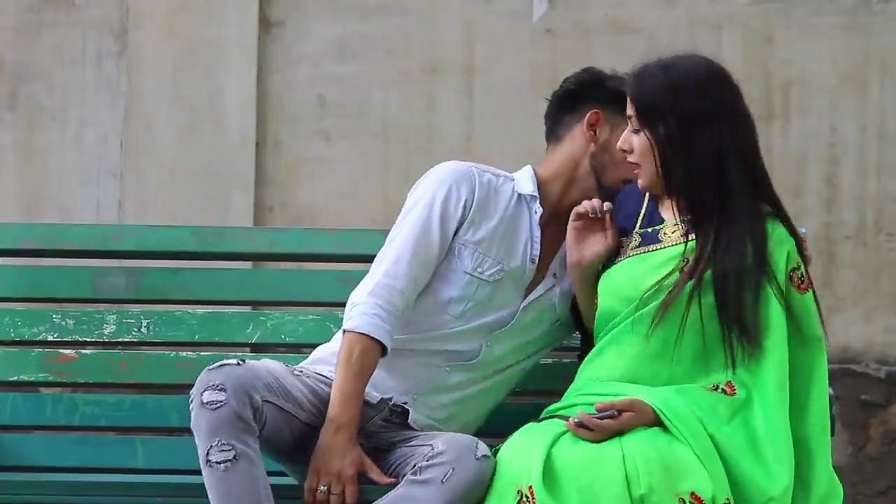 Prank On Hot Bhabhi - The Street Boyzz