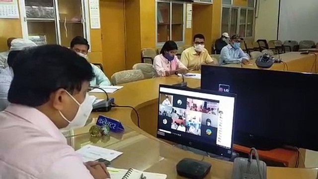 वीडियो कांफ्रेंसिंग से 12 ग्राम पंचायतों के सरपंचो एवं ग्रामीणों से चर्चा