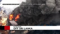 Sri Lanka açıklarında alev alan petrol tankerine havadan kimyasal müdahale