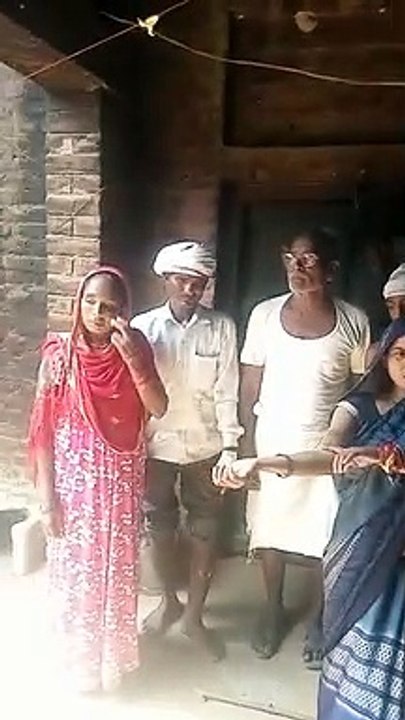 दबंग किस्म के लोगों ने घर में घुसकर की मारपीट