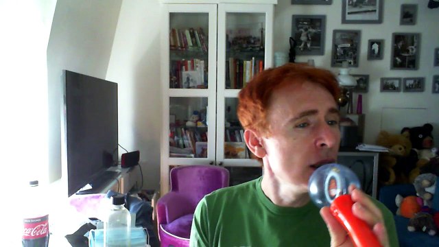 Wiwi égratigne pardonne