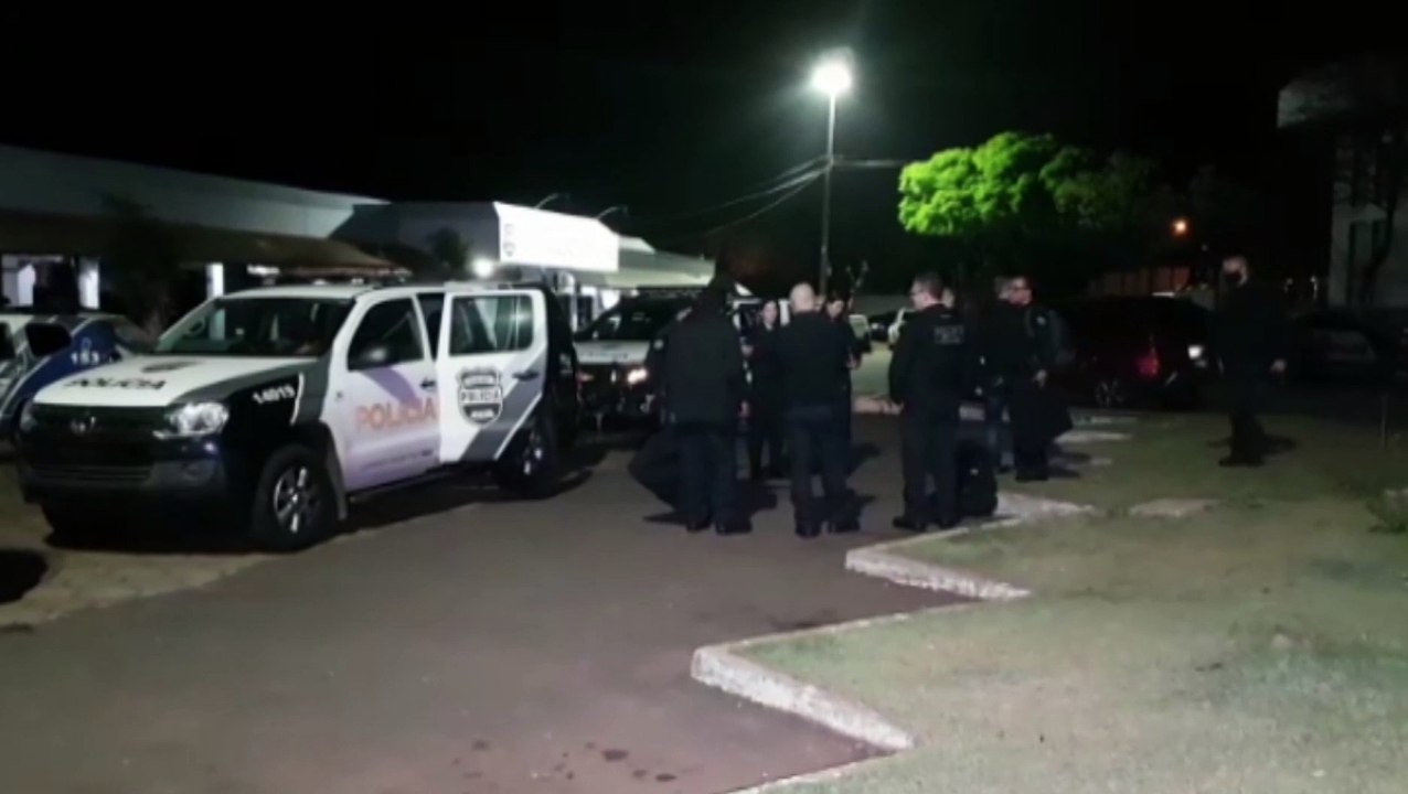 Delegado dá detalhes sobre mandados de prisão e apreensão que foram cumpridos em Cascavel