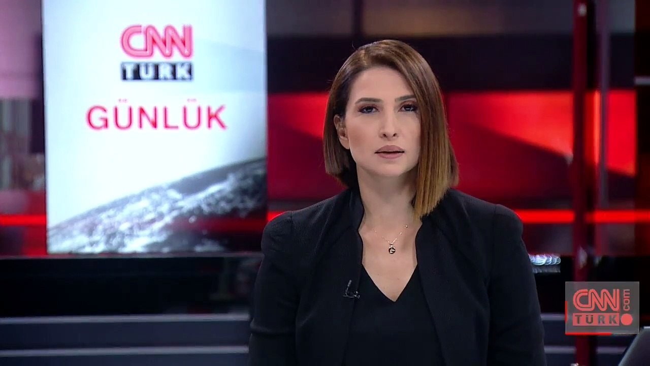 İzmir'de tekstil fabrikasında yangın çıktı. Yangına müdahale sürüyor | Video