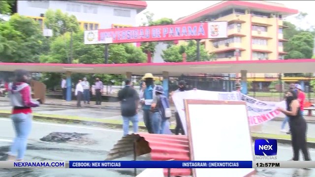 Universitarios cierran la vía tras recorte de presupuesto de la UP - Nex Noticias