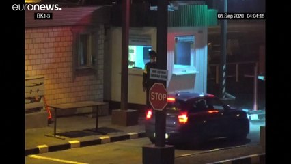 كاميرا المراقبة ترصد تحركات معارضة بيلاروسية عند الحدود الأوكرانية