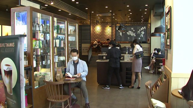 거리 두기 2단계 완화 첫날... 답답함 풀렸지만 걱정은 여전 / YTN