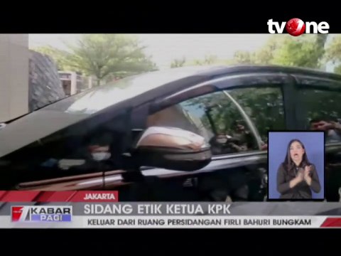 Keluar dari Gedung KPK, Firli Bungkam