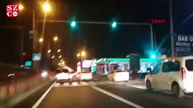 Yasağa rağmen düğün konvoyu yapıp, trafiği yavaşlattılar