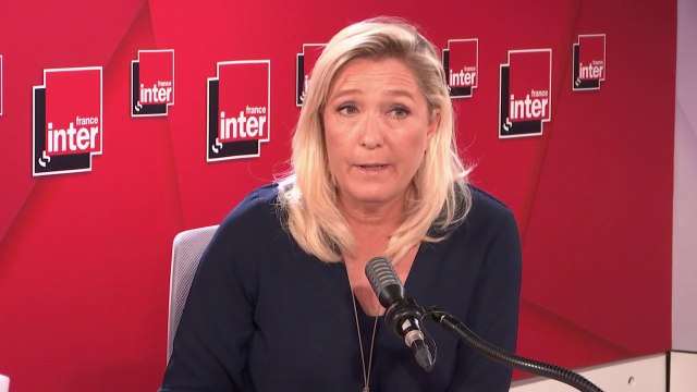 Le gouvernement a toujours un temps de retard sur les erreurs commises au début de la crise sanitaire, comme l’absence de masques ou de tests estime Marine Le Pen