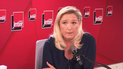 "Il y a une Constitution dans notre pays qui impose la laïcité, on n’a pas besoin d’un charte supplémentaire, il suffit d’engager les procédures" (Marine Le Pen)