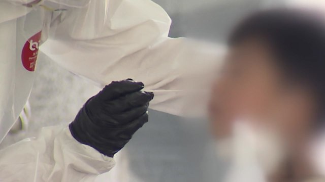 [뉴스큐] 신규 환자 1주일째 100명대... 2.5단계 효과 가시화 / YTN