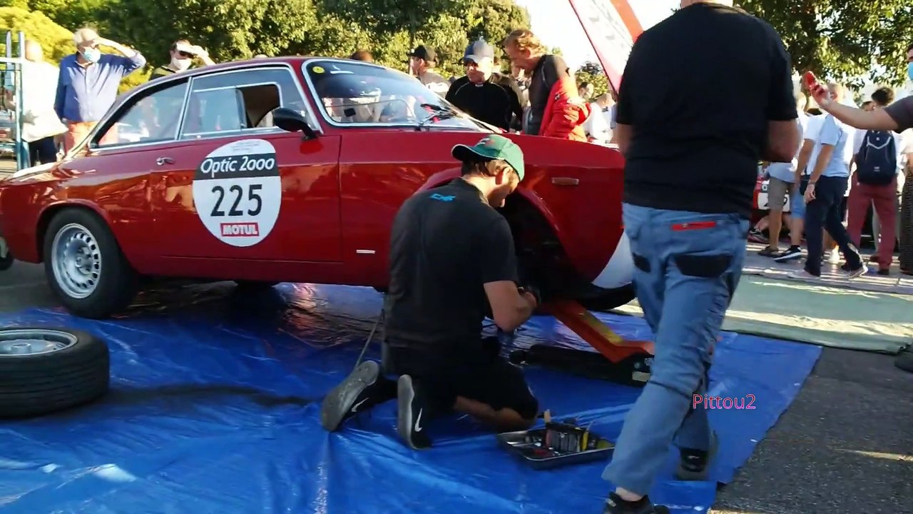 Tour Auto - Compétitions historiques - Accès au parc fermé