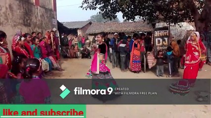 tharu wedding girl  dance program songs patali kamar lambe bal hay re alla uspe meri umar solah sal