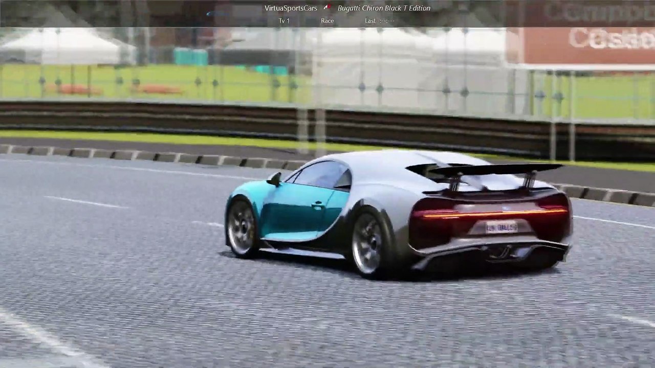 Car Racing, super sport  hyper cars fastest cars !!! Supercars Bugatti Chiron  vs Koenigsegg Jesko Absolut at Highlands
