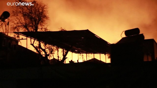 В лагере мигрантов Мориа на Лесбосе пожар, идет эвакуация - АФП