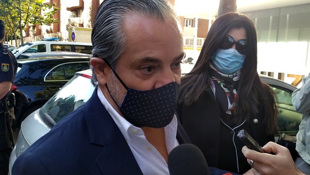 De Quinto llega al juicio por su escrache que no fue ni autorizado ni pacífico
