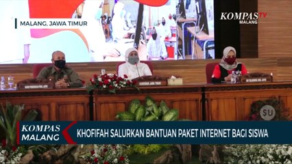 Khofifah Berikan Bantuan Paket Internet Pada Siswa