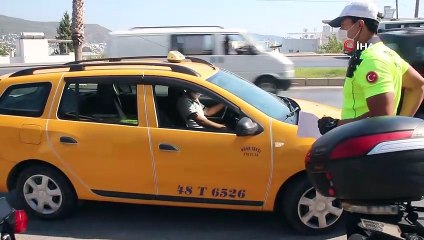 Bodrum'da minibüs ve taksilere Covid-19 denetimi