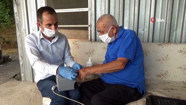 Hasta ve yaşlılara 'evde nüfus cüzdanı' hizmeti