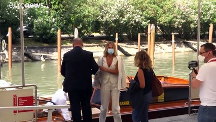 La Mostra del Cinema guarda a est e porta a Venezia la star di Stranger Things Alec Utgoff