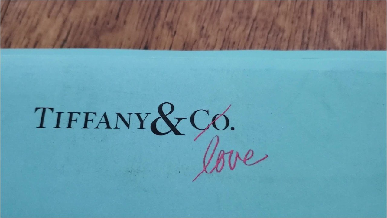 Tiffany's Sink 11% After Louis-Vuitton Calls Off Takeover