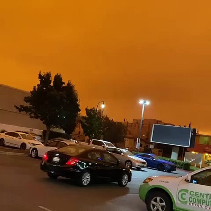 Apocalisse incendi in California e Oregon, immagini raccapriccianti